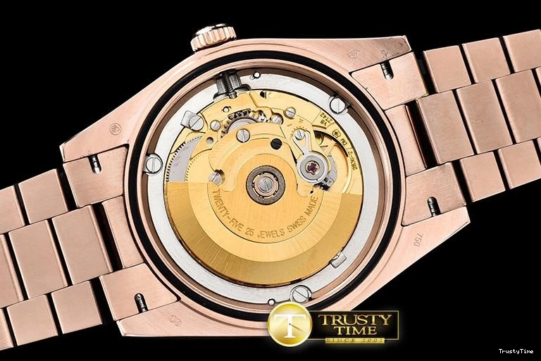 0512 RDD0218A – DayDate 40mm Casual 690